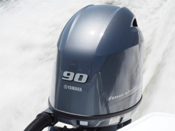 Yamaha 90HP Midrange Outboard Engine - Image 3